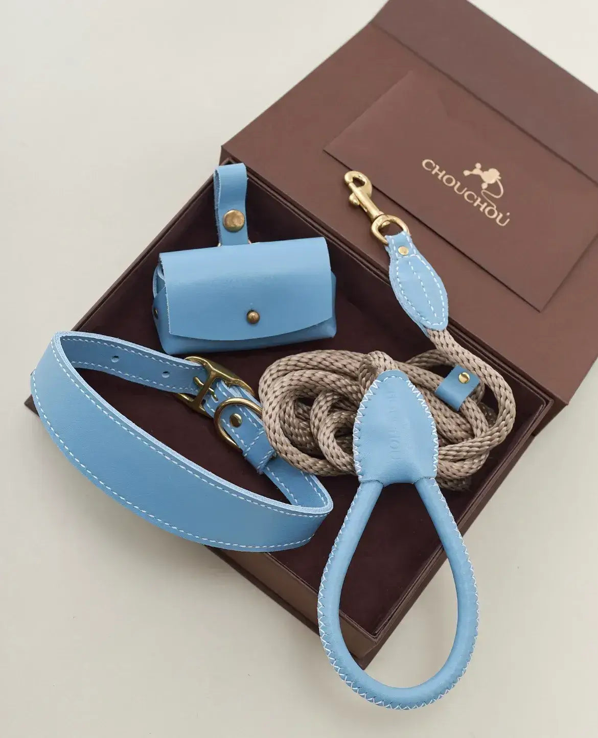Almond Luxury Collar, Classy Leash and Case – Premium Handmade Dog Set