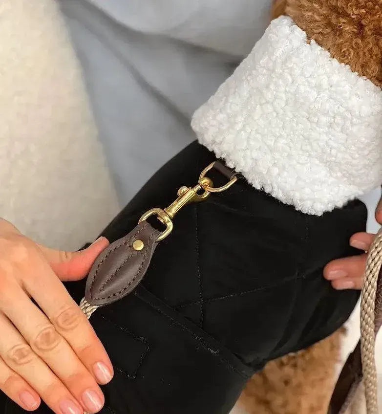 Winter dog jacket "Waffle" in black with milky fur